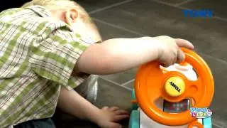 Интерактивный автомобиль TOMY