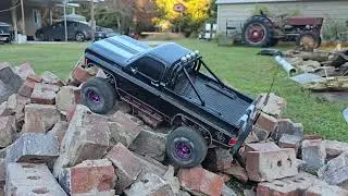 TRX4 HIGH TRAIL IS BACK ON THE ROCKS, & MORE OBSTACLES FOR THE COURSE.