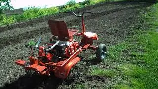Mini tractorasul la rotosapare