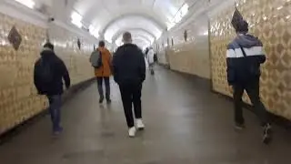 Играет сакс в 