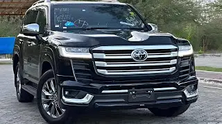 2023 Toyota Land Cruiser LC300 ZX (4K Review) - Interior and Exterior Details