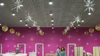 Оформление потолка шарами сферами (bubbles) и кристаллами