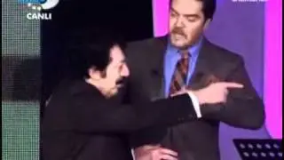 Beyaz Show 2 dakka gülün :D :D beyazit öztürk ve müslüm gürses