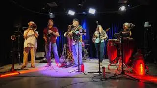 Good Foot performs "Mafro Beat"
