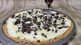 Easy Cookies & Cream Dessert Pizza Recipe | Ultimate Sweet Treat for Cookie Lovers!