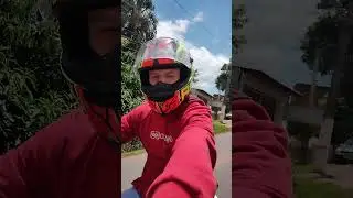 Rolê de moto sem retrovisor