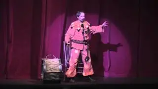 Michael Corvino sings the Prologue from Pagliacci