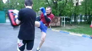 отработка на лапах Тайский бокс