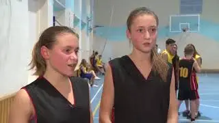 Строители Крымского моста занимаются спортом с таманскими школьниками