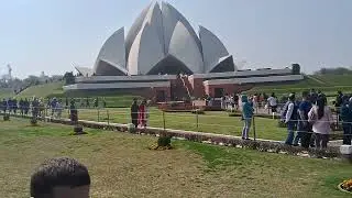 Lotus Temple , Delhi