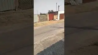 Indo pra escola meus pequenos, e ele me  lembrou dos livros 🤣🤣🤣🤣