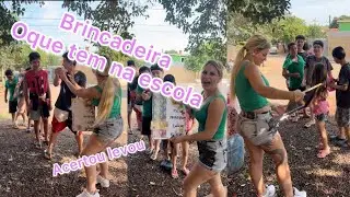 Oque tem na escola??