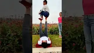 How it spins the girl with the help of legs #amazing #tiktok #shorts
