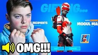 JONGEN (11) KRIJGT ZIJN EERSTE SKIN VAN MIJ! (Random Duo)