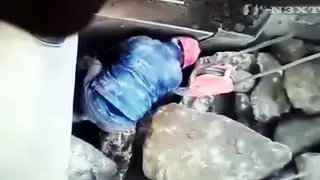 Hombre es triturado por una maquina rompe piedra