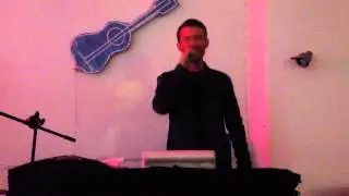 Ceset anıl - sokakta gençler