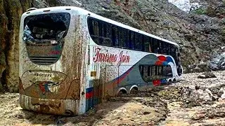 The Buses  in unusual situations and in difficult conditions !