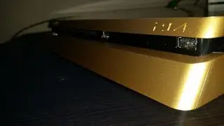 LIMITED EDITION E3 GOLD PS4 SLIM UNBOXING