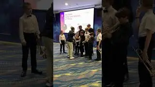 Никогда не видел столько крутых и молодых трубачей вместе 