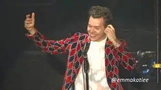 Harry Styles | Talking to Crowd - Manchester Apollo