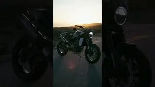 Evenings like this are for the Svartpilen 801 | Husqvarna Motorcycles 