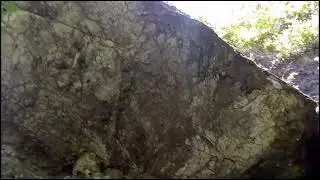Poison nakaharang sa close cave tunnel ni YAMASHITA - (ADVENTURE SERIES)