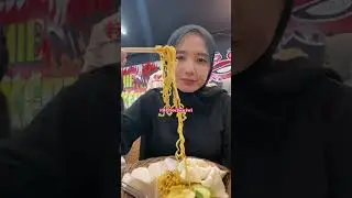 Bumil Makan Mie Neraka