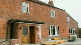 Remake an ex-pub into a comfortable family home