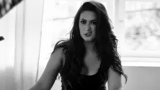 AMBYAR! Tante Nafa Urbach Pamer Toket Gedenya || Hot Mom Nafa Urbach Body Goals 2020