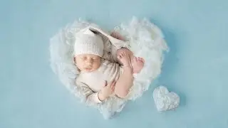 NEWBORN PHOTOGRAPHY, Family with Newborn Boy Portrait Photoshoot Behind the Scenes