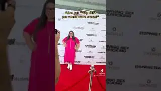 Mom Dances On The Red Carpet At Movie Premier