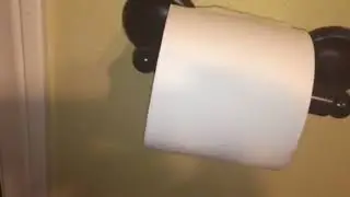 Keeping up with the Daltons mom can’t poop alone!