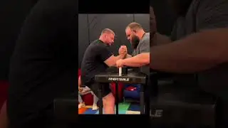 Артем Морозов VS Кори Уэст 💥💪 ARM WRESTLING 💙❤ 