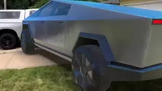 AR CyberTruck Crash 😜