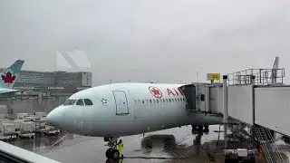 Nice (France)—Montreal | Air Canada A330-300 Economy Class | C-GFAJ