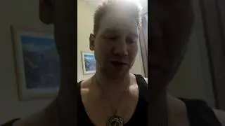 Жюль. Жуль. Жюльерн.бля 🤣 Жюль Верн какой то 😂 а не пища