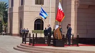 Historic: Israeli anthem at a royal palace in Bahrain