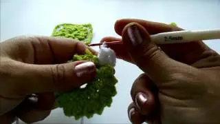 Красивый вязанный мотив для пледа  крючком