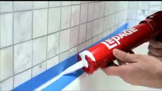 Comment sceller autour d'une salle de bain
