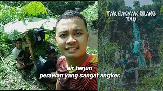 air terjun yang sangat indah tapi sangat mengerikan.