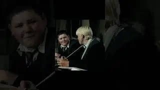Драко вас поздравляет с наступающим Новым годом !!!!Желаю вам , чтобы следующий год был лучшим!