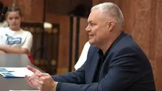 Eveniment 11: ”Cunoaște-ți drepturile prin dialog structurat” la Prefectura Harghita