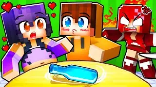 Minecraft EXTREME SPIN THE BOTTLE With Crazy Fan Girl!
