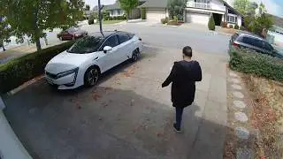 Amazon package thief caught in action