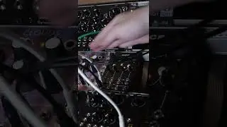 Dystopian Modular Textures 🫣 #modularsynth
