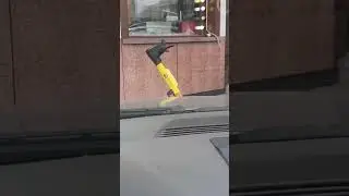 Самокатчики совсем О…УЕЛИ!