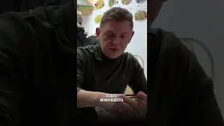 НЕЗНАКОМЦЫ ЗА МОИМ СТОЛОМ!