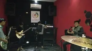 slank terlalu manis cover studio