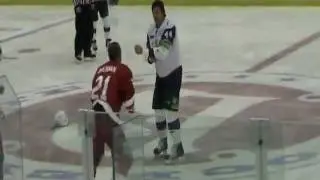 Бои КХЛ: Бреннан vs Артюхин (AllHockey.Ru)