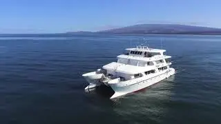 Luxury cruise in the Galapagos Islands / Tip Top V